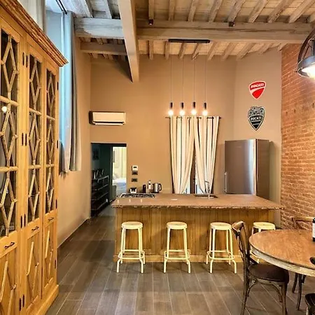 Lambe Next To Ponte Vecchio And Uffizi - Lovetheapartments Apartment Florence