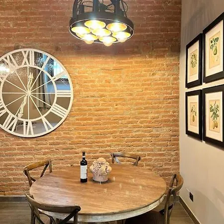 Lambe Next To Ponte Vecchio And Uffizi - Lovetheapartments Apartment