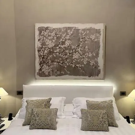 Lambe Next To Ponte Vecchio And Uffizi - Lovetheapartments Apartment